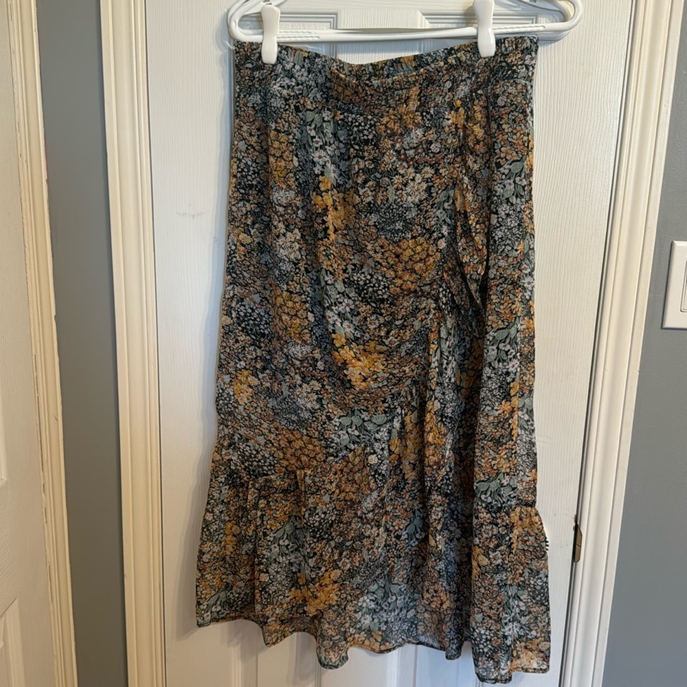 Floral Flowy Maxi Skirt